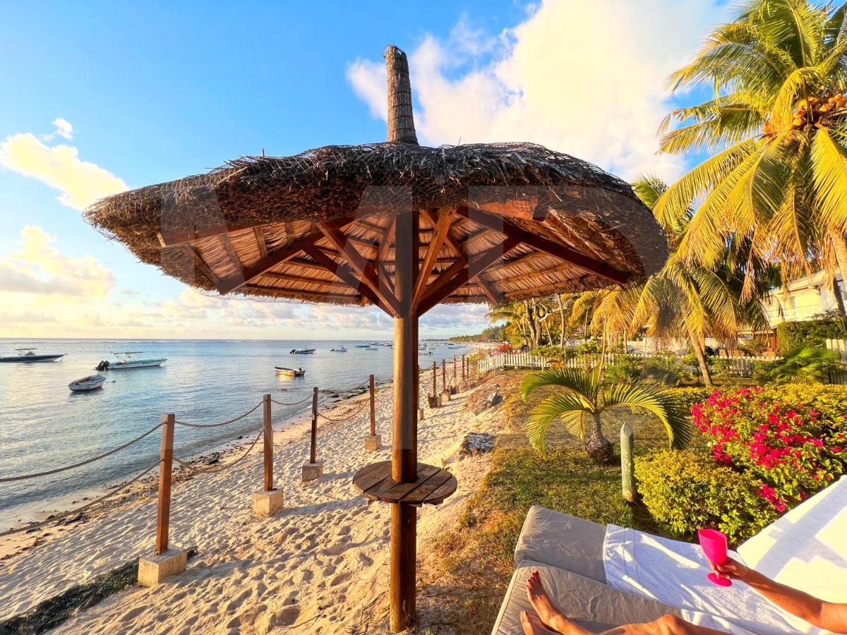 Caro'S Beachfront Тро-о-Біше Екстер'єр фото